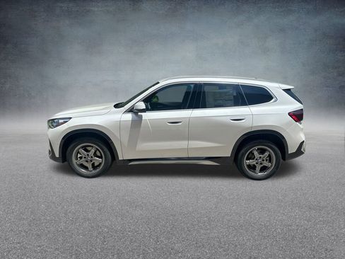 Used 2025 BMW X1 xDrive28i image 5