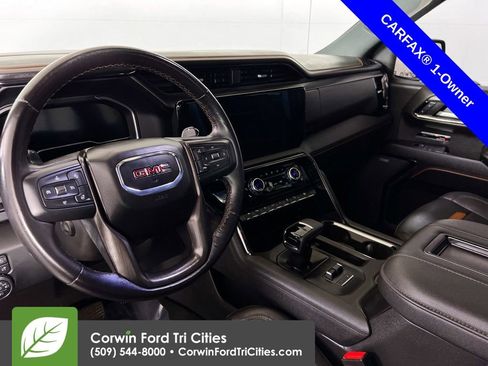 Used 2022 GMC Sierra 1500 AT4 w/ AT4 Premium Package image 3