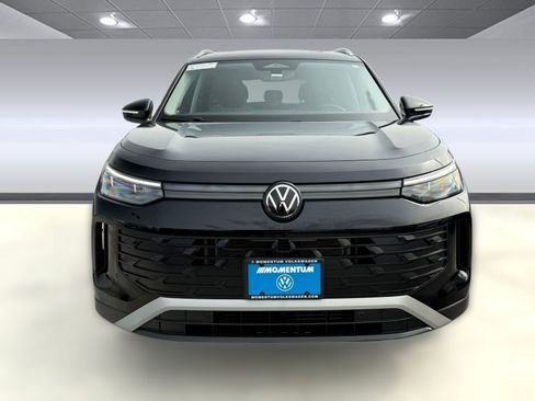 Used 2025 Volkswagen Tiguan S image 5