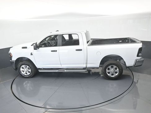 Used 2024 RAM 2500 Big Horn image 43