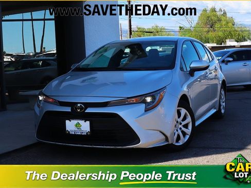 Used 2024 Toyota Corolla LE FWD image 1