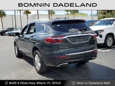 Used 2020 Buick Enclave Essence image 3