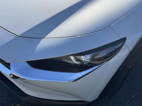 New 2025 MAZDA CX-30 AWD 2.5 S w/ Select Sport Pkg image 8
