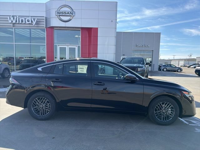 Used 2026 Nissan Sentra SV w/ SV Convenience Package FWD image 8