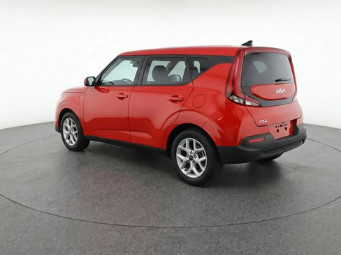 Used 2025 Kia Soul LX w/ LX Technology Package image 6