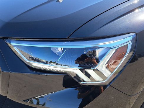 Certified 2025 Audi Q3 2.0T Premium Plus w/ Premium Plus Package image 35