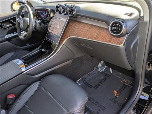 Certified 2025 Mercedes-Benz GLC 350e 4MATIC image 23