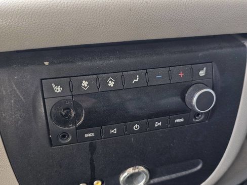 Used 2007 GMC Yukon SLT w/ SLT Preferred Equipment Group image 12