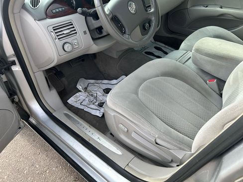 Used 2009 Buick Lucerne CX image 10