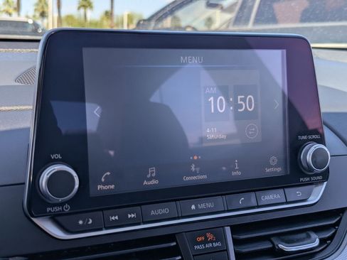 Certified 2025 Nissan Altima 2.5 SR image 23