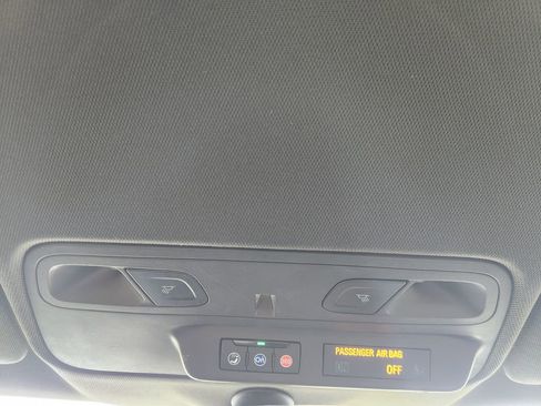 Used 2021 Chevrolet Camaro LT w/ Technology Package image 22