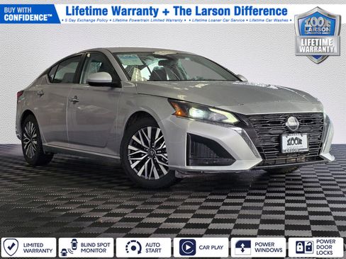 Used 2023 Nissan Altima 2.5 SV image 1