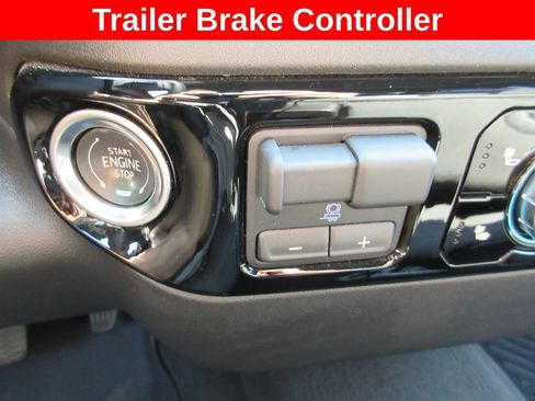 Certified 2025 GMC Sierra 1500 Elevation AWD/4WD image 17