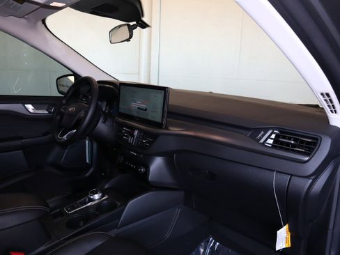 New 2026 Ford Escape SE image 33