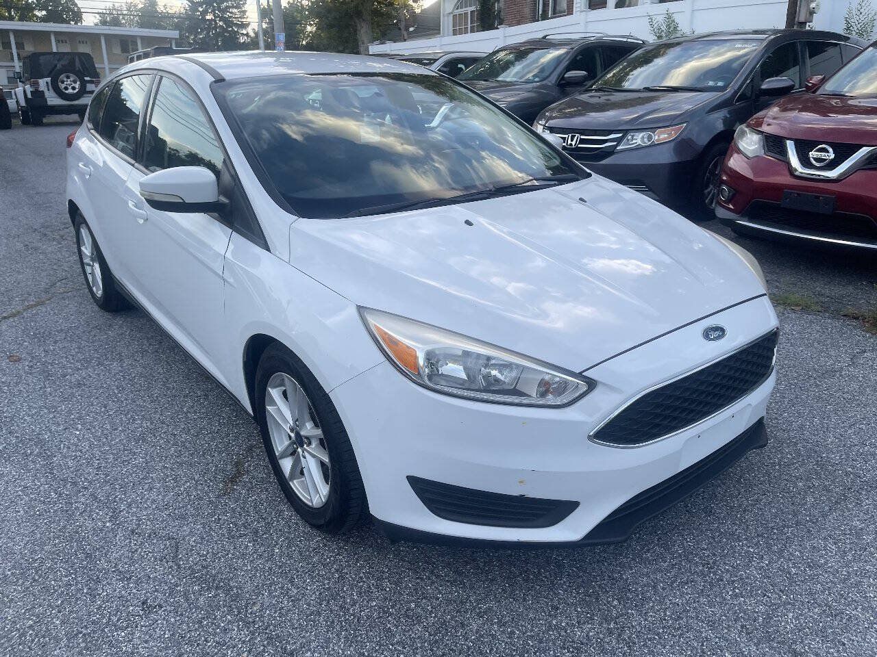 Used 2015 Ford Focus SE FWD image 3