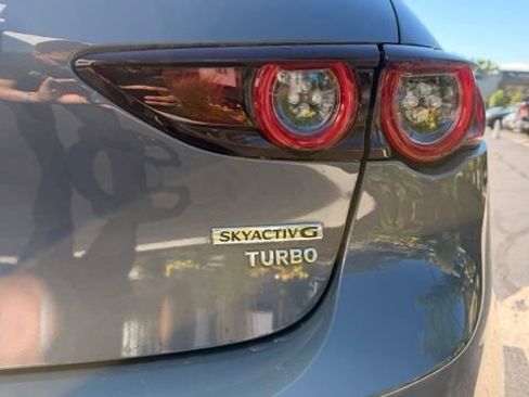 Certified 2021 MAZDA MAZDA3 Hatchback w/Premium Plus Pkg AWD/4WD image 5