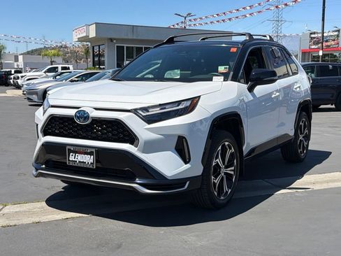 Certified 2024 Toyota RAV4 XSE w/ Weather Package AWD/4WD image 4