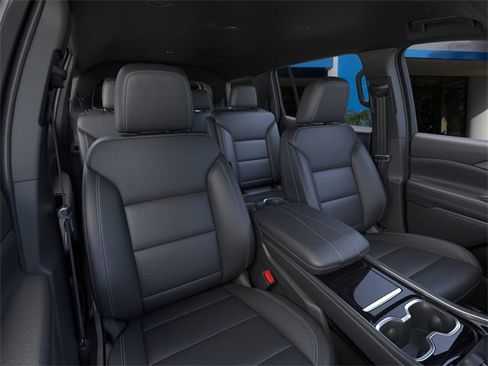 New 2026 Chevrolet Traverse LT w/ Driver Confidence Package image 17