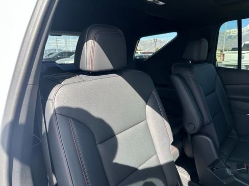 New 2026 Chevrolet Traverse Z71 w/ Enhanced Driving Package AWD/4WD image 15