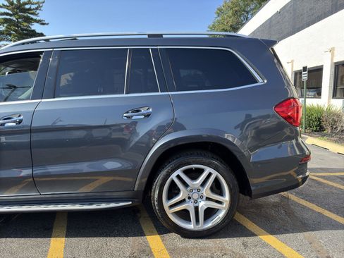 Used 2015 Mercedes-Benz GL 550 4MATIC w/ Accessory Chrome Package image 19
