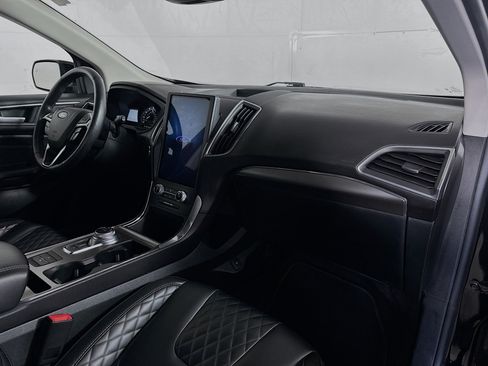 Used 2024 Ford Edge Titanium AWD/4WD image 27