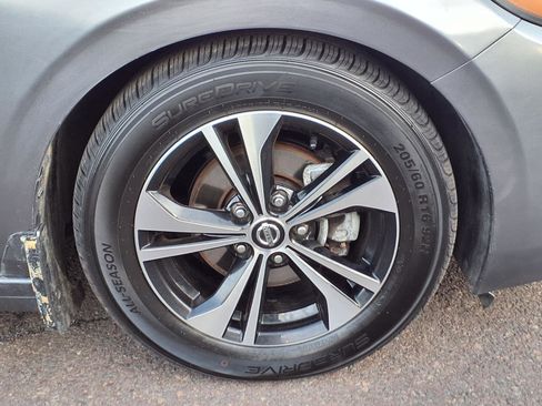 Used 2020 Nissan Sentra S image 10