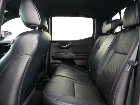 Used 2017 Toyota Tacoma TRD Pro AWD/4WD image 17