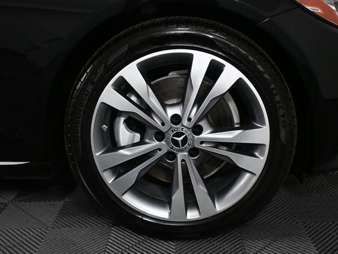 Used 2019 Mercedes-Benz C 300 Sedan image 36