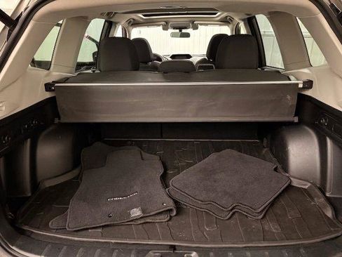 Used 2021 Subaru Forester Premium image 8