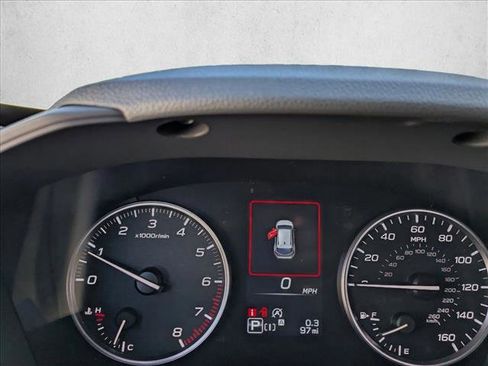 Used 2025 Subaru Crosstrek 2.5i Limited image 11