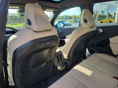 New 2026 BMW X3 xDrive30i w/ Premium Package AWD/4WD image 9