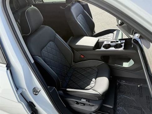 New 2025 Volkswagen Atlas SEL Premium R-Line image 23