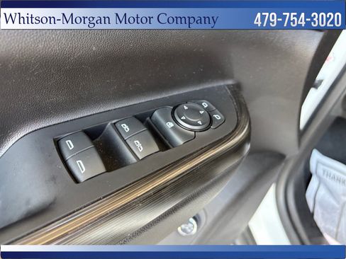 Used 2023 GMC Acadia SLT AWD/4WD image 12