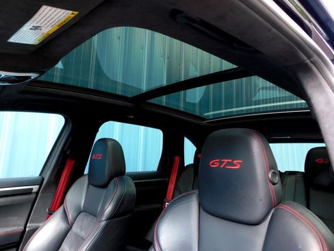 Used 2016 Porsche Cayenne GTS AWD/4WD image 21