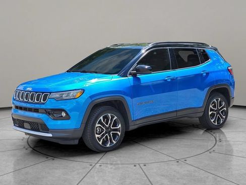 Certified 2023 Jeep Compass Limited AWD/4WD image 3
