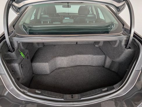 Used 2018 Ford Fusion SE w/ Equipment Group 602A FWD image 7