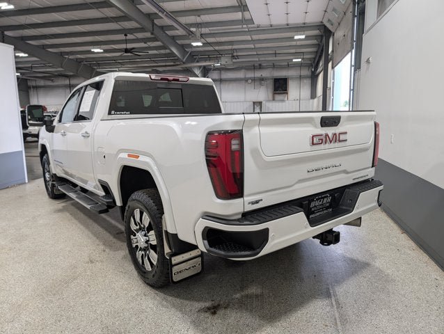 Used 2025 GMC Sierra 3500 Denali AWD/4WD image 5