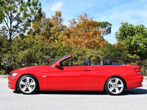 Used 2008 BMW 335i Convertible image 30