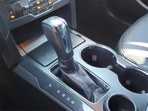 Used 2017 Ford Explorer XLT w/ Equipment Group 202A image 23