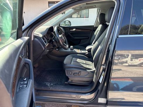 Used 2020 Audi Q5 2.0T Premium AWD/4WD image 19