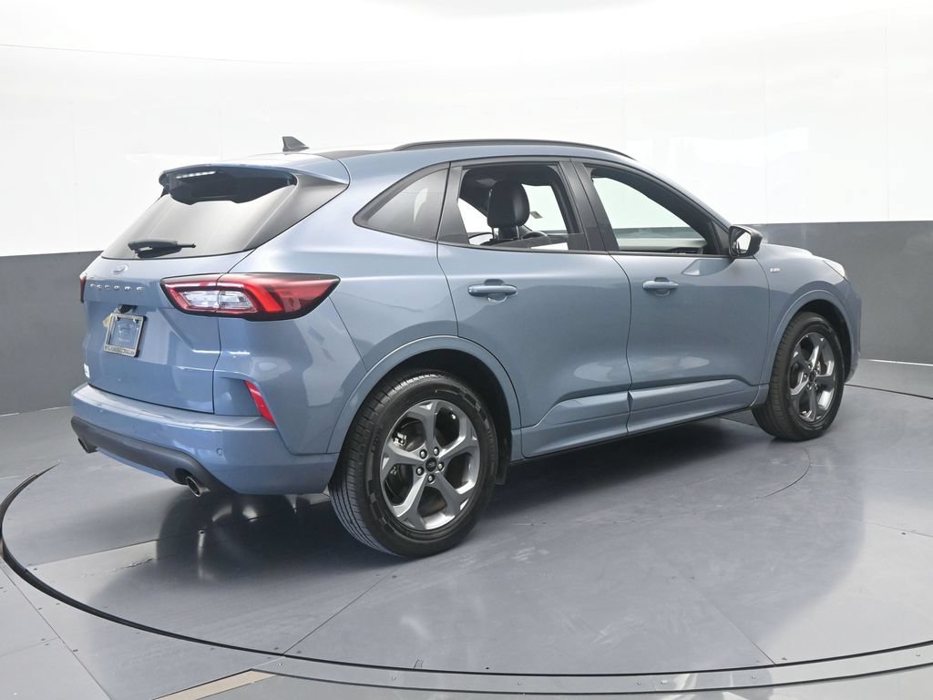 Used 2024 Ford Escape ST-Line w/ Tech Pack #1 FWD image 6