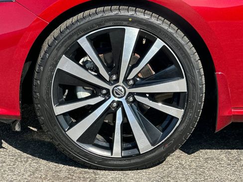 Used 2021 Nissan Altima 2.5 SR w/ SR Premium Package image 35