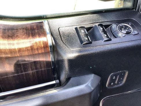 Used 2015 Ford F150 Platinum w/ Equipment Group 701A Luxury image 24