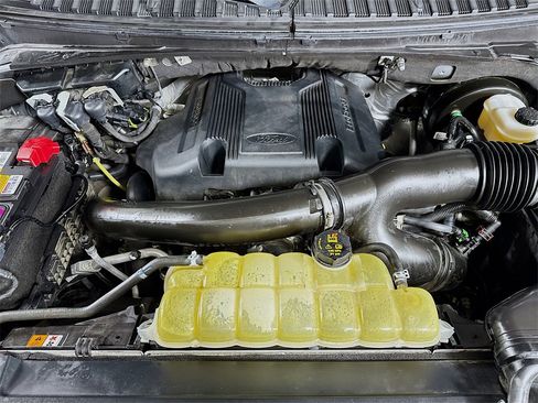 Used 2020 Ford Expedition Max Limited image 31