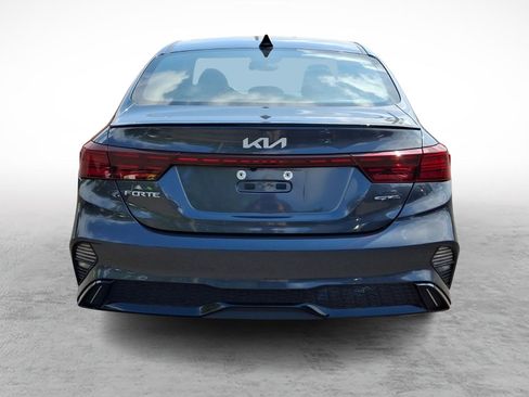 Used 2022 Kia Forte GT-Line w/ GT-Line Premium Package FWD image 5