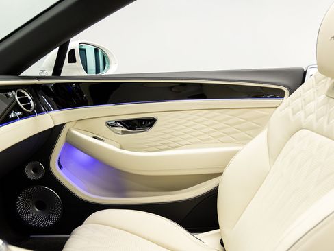 New 2026 Bentley Continental GTC AWD/4WD image 50