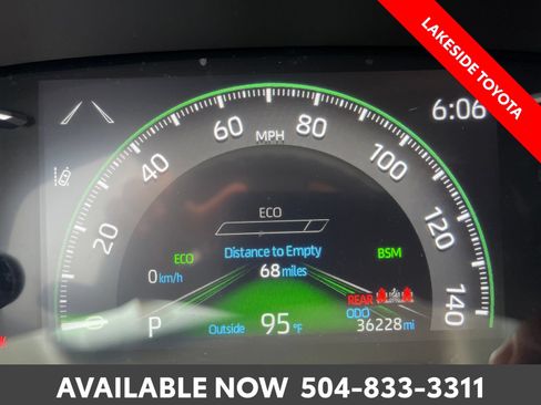 Certified 2025 Toyota RAV4 XLE FWD image 32