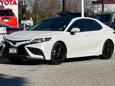 Certified 2022 Toyota Camry XSE image 7