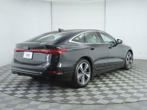 Used 2025 Audi A6 e-tron Premium Plus w/ Premium Plus image 5