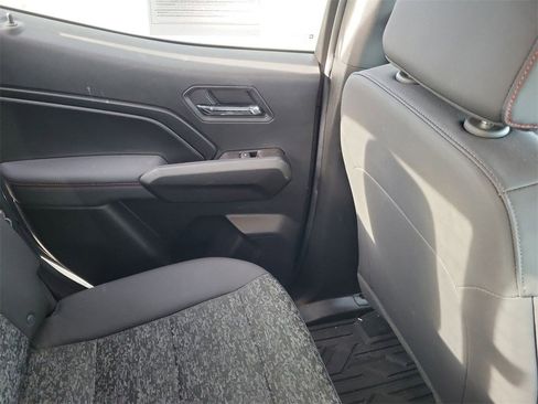 Used 2024 Chevrolet Colorado Z71 w/ Z71 Convenience Package 2 image 13